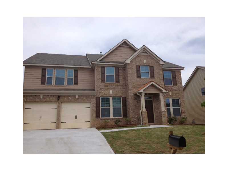 4928 Locherby Dr., Fairburn, GA 30213