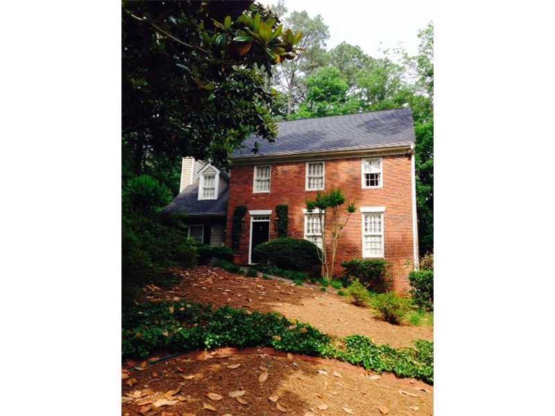 1330 Ridgefield Dr., Roswell, GA 30075