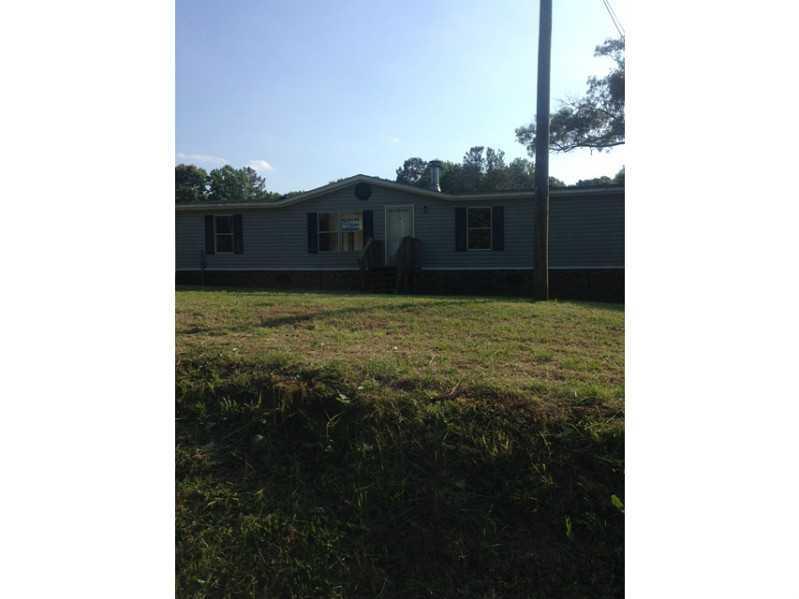 5708 Wayne Dr., Flowery Branch, GA 30542