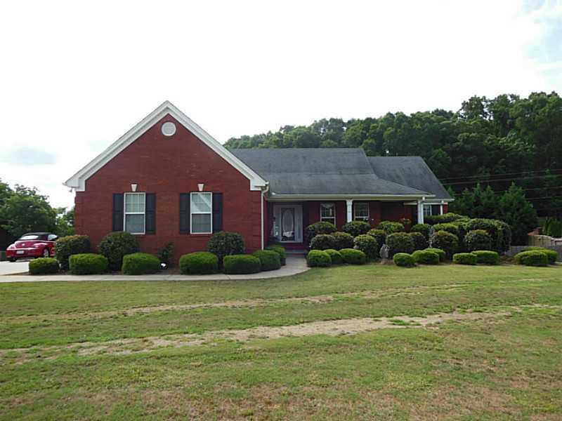 26 Still Water Ln., Jefferson, GA 30549