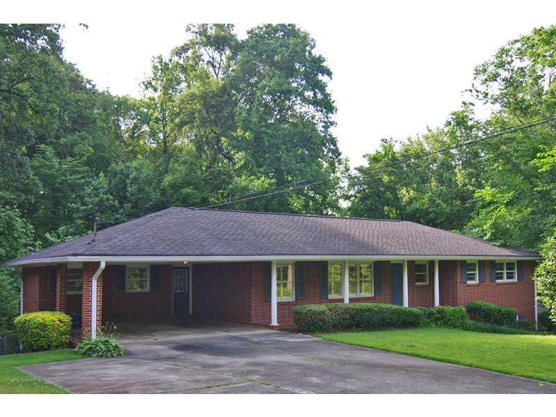 2252 Winding Woods Dr., Tucker, GA 30084