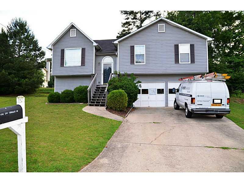 422 Ivy Terrace Dr., Dallas, GA 30157