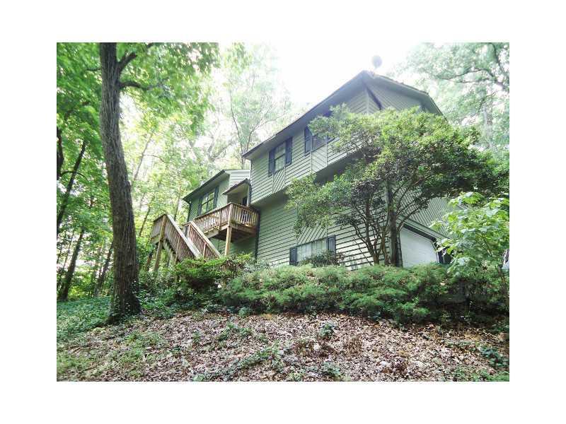129 Little Brook Dr., Woodstock, GA 30188