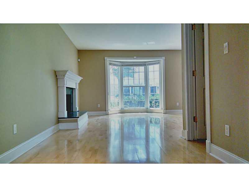 136 Peachtree Memorial Dr. #NJ-10, Atlanta, GA 30309