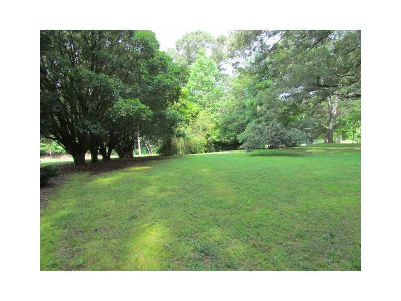 6712 Yacht Club Dr., Acworth, GA 30102