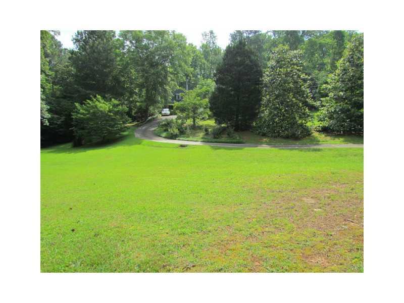 6752 Yacht Club Dr., Acworth, GA 30102