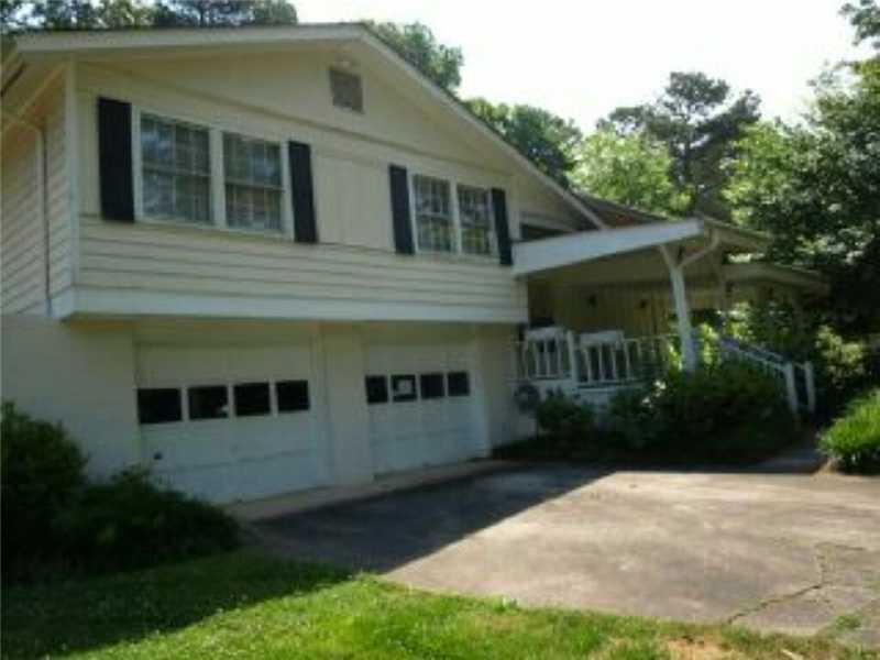2878 Mockingbird Cir., Duluth, GA 30096