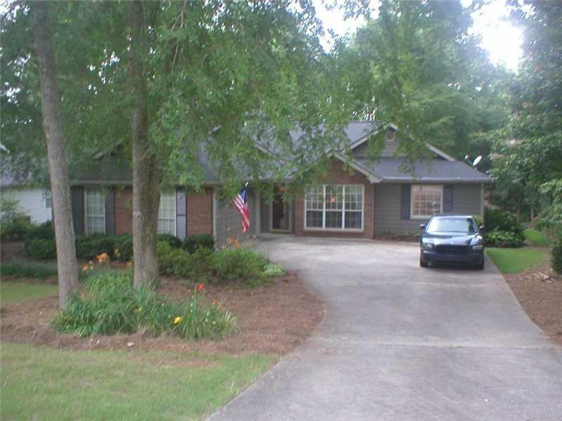 108 Nanci Ct., Stockbridge, GA 30281