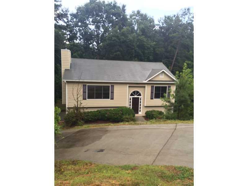 4271 Falcon Crest Dr., Flowery Branch, GA 30542