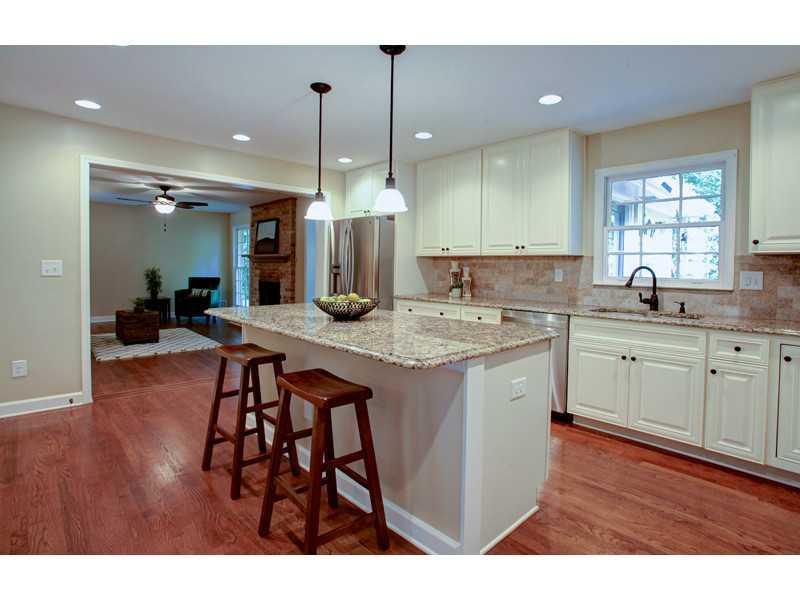 6170 River Shore Pkwy., Sandy Springs, GA 30328