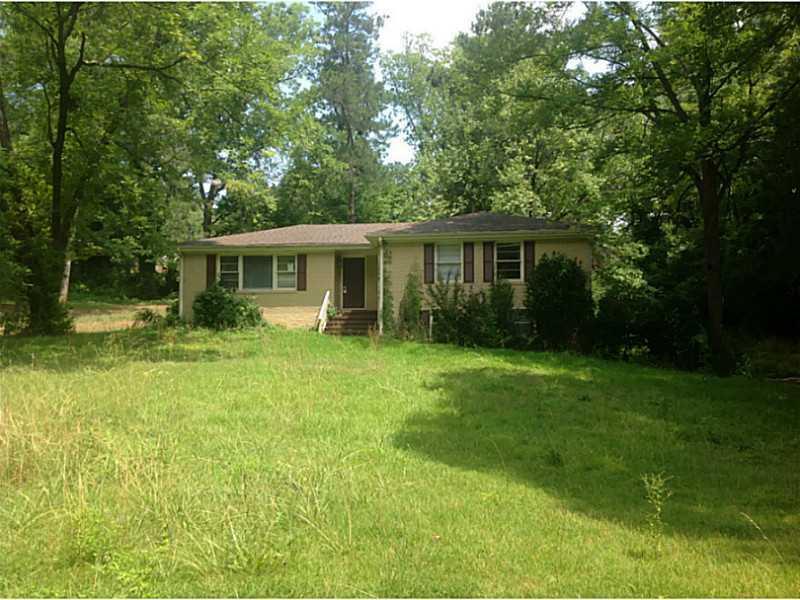 1916 Mary Lou Ln., Atlanta, GA 30316