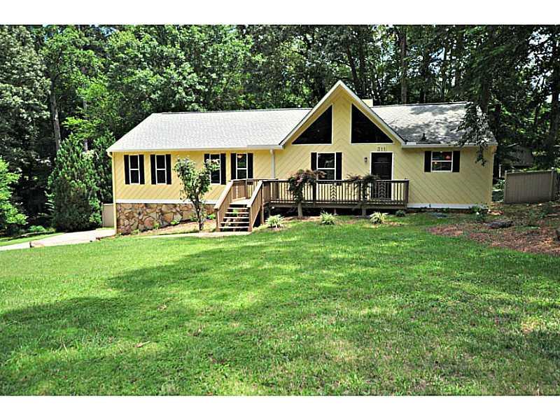 311 Creekbend Dr., Woodstock, GA 30188