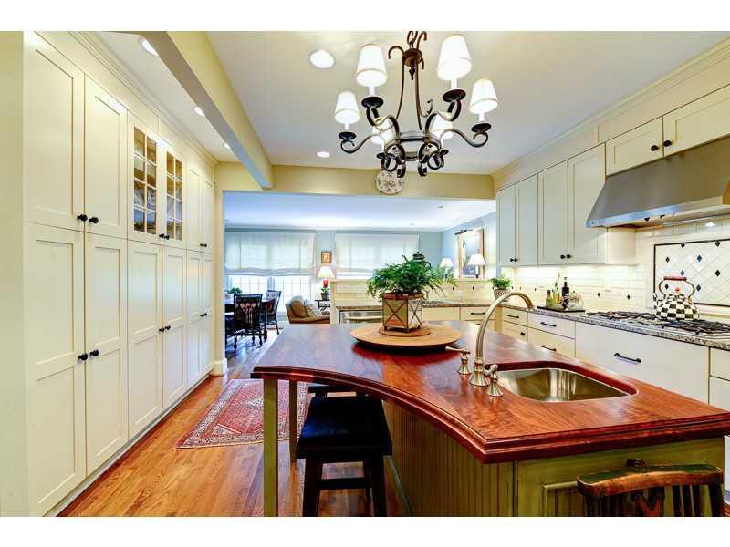 27 Pointe Ter., Atlanta, GA 30339