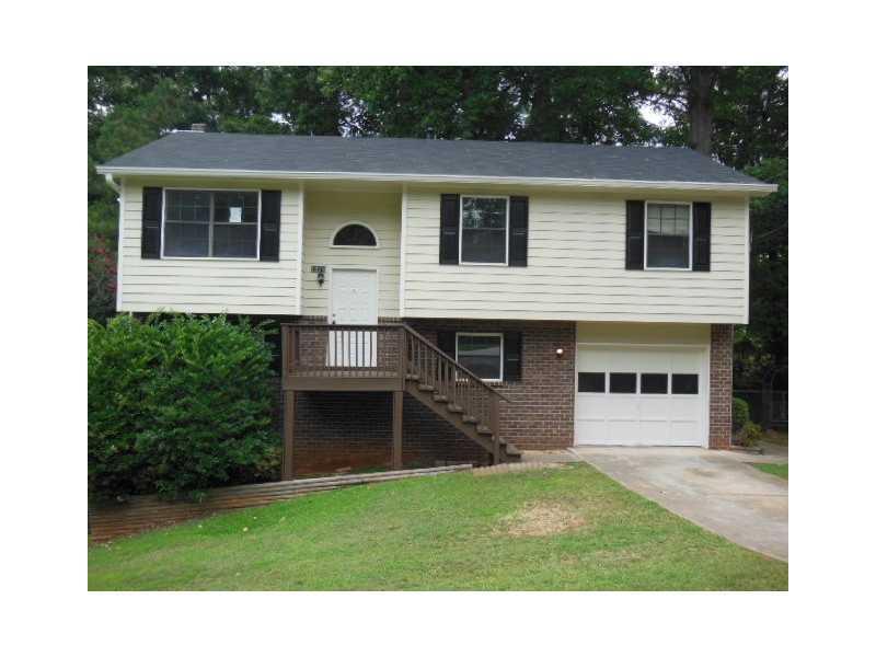 1374 Cerro Vista Dr., Atlanta, GA 30316