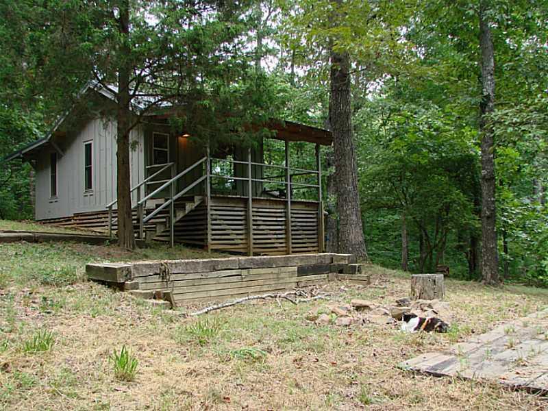 150 Creek Bank Dr., Talking Rock, GA 30175