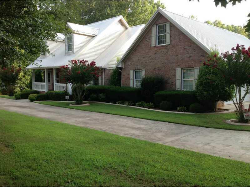 6051 Wade Orr Rd., Flowery Branch, GA 30542