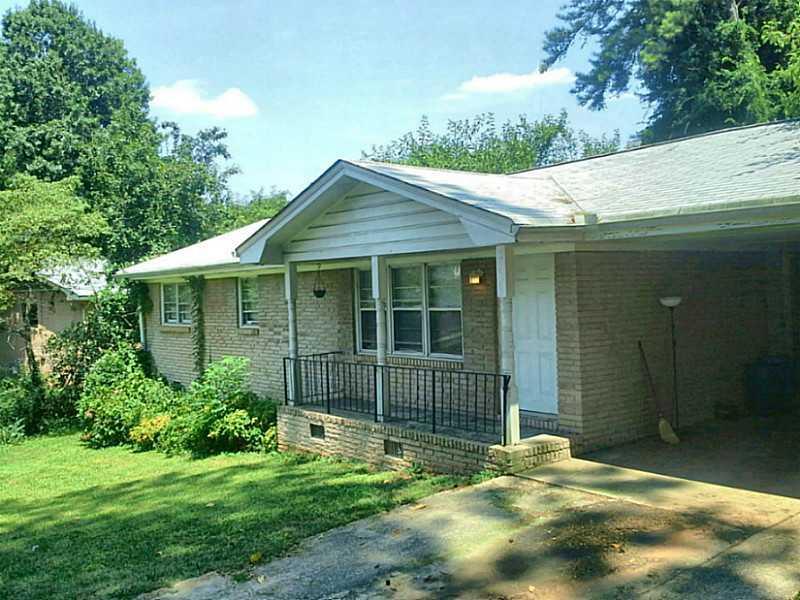 2334 Woodcastle Ln., Atlanta, GA 30316