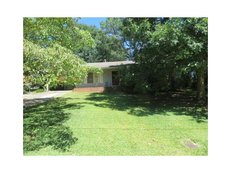 6882 Autumn Hill Dr., Douglasville, GA 30135