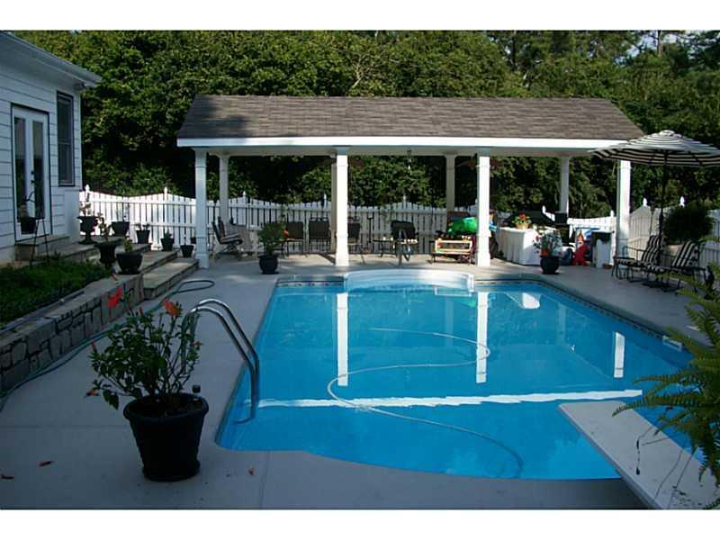 2448 Marguerite Pl., Marietta, GA 30068