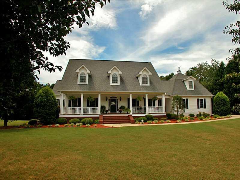 5881 Jim Crow Rd., Flowery Branch, GA 30542