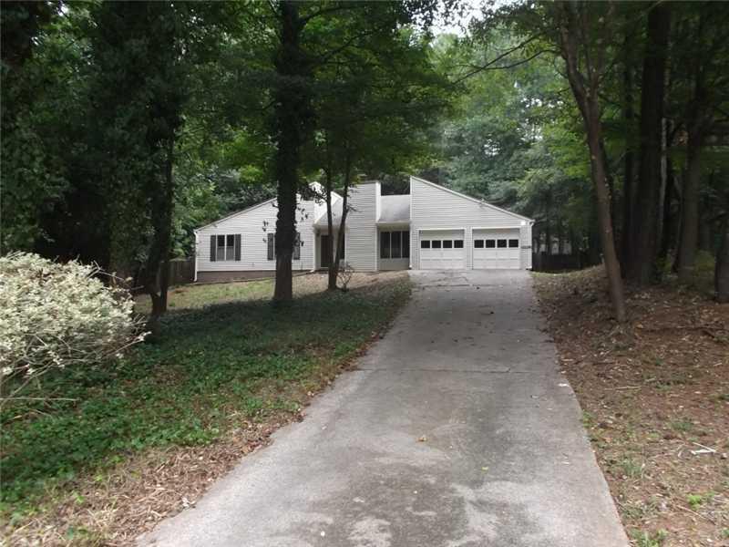 306 Apple Valley Ct., Woodstock, GA 30188
