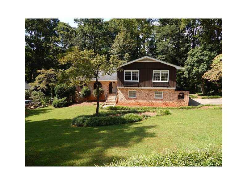 4072 Lake Erin Ct., Tucker, GA 30084