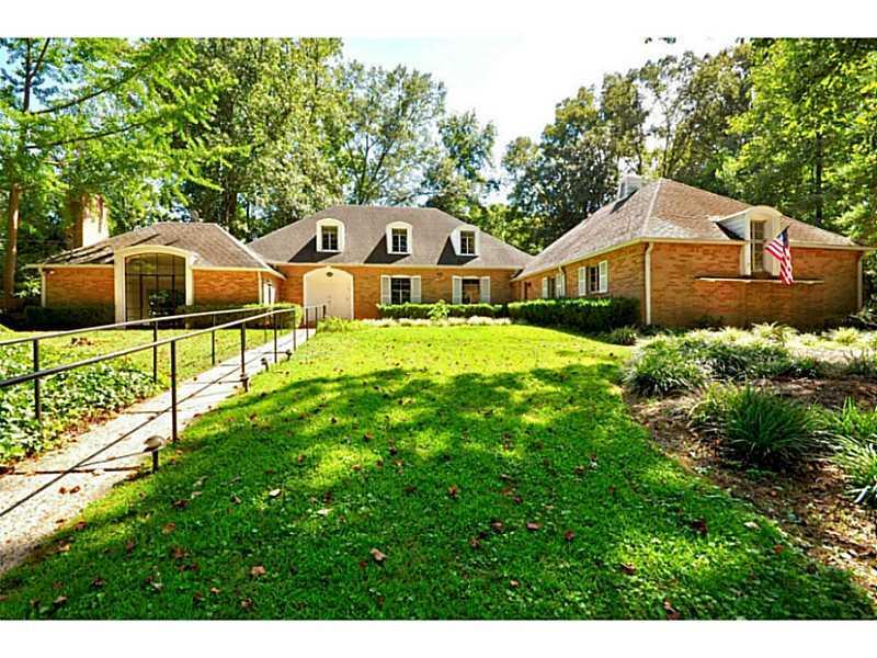 2211 Hill Park Ct., Atlanta, GA 30033