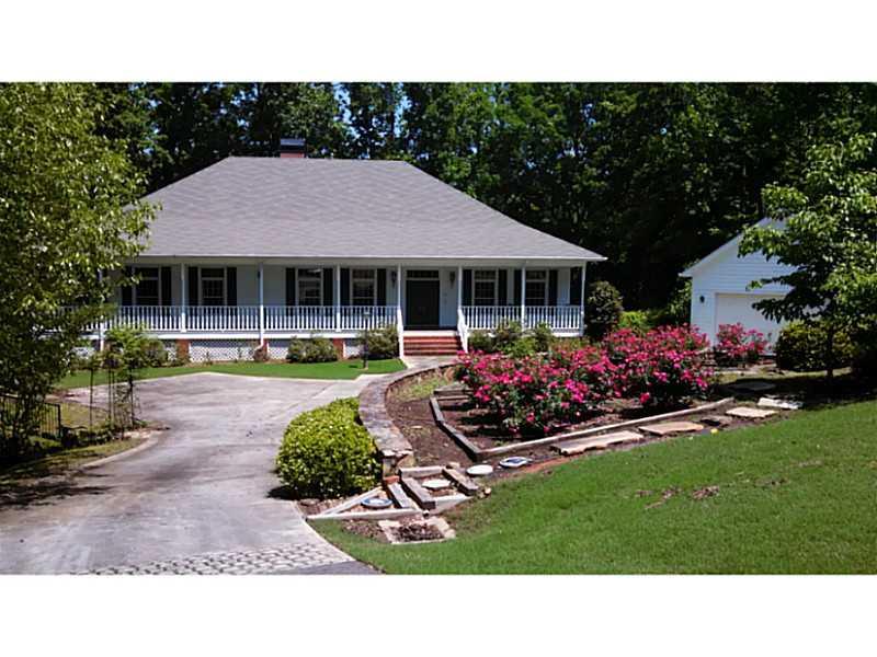 5918 Roselight Ln., Flowery Branch, GA 30542