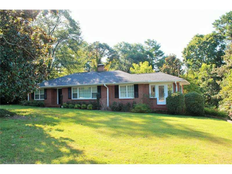591 Dixon Dr., Gainesville, GA 30501