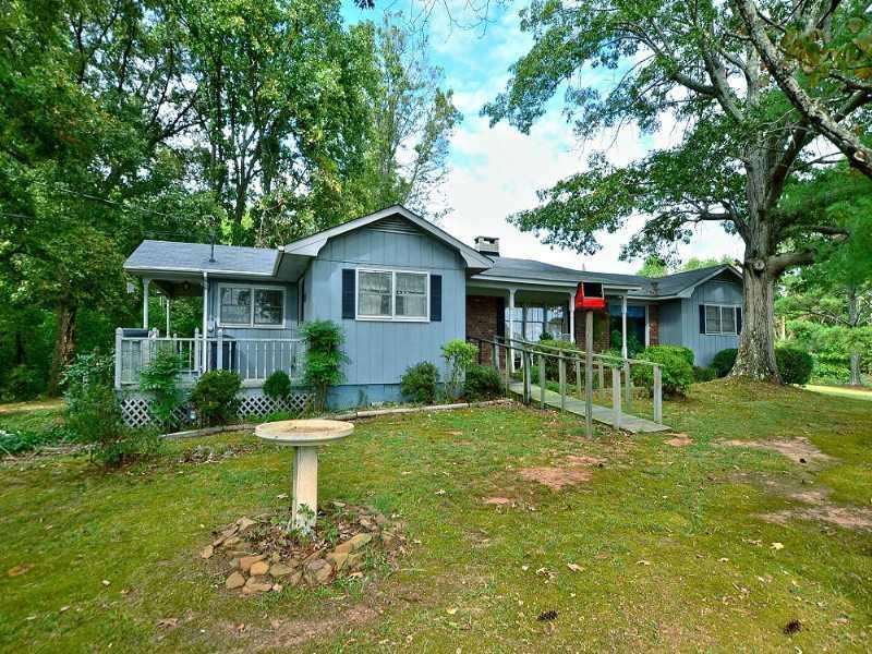 579 Ball Ground Rd., Ball Ground, GA 30107