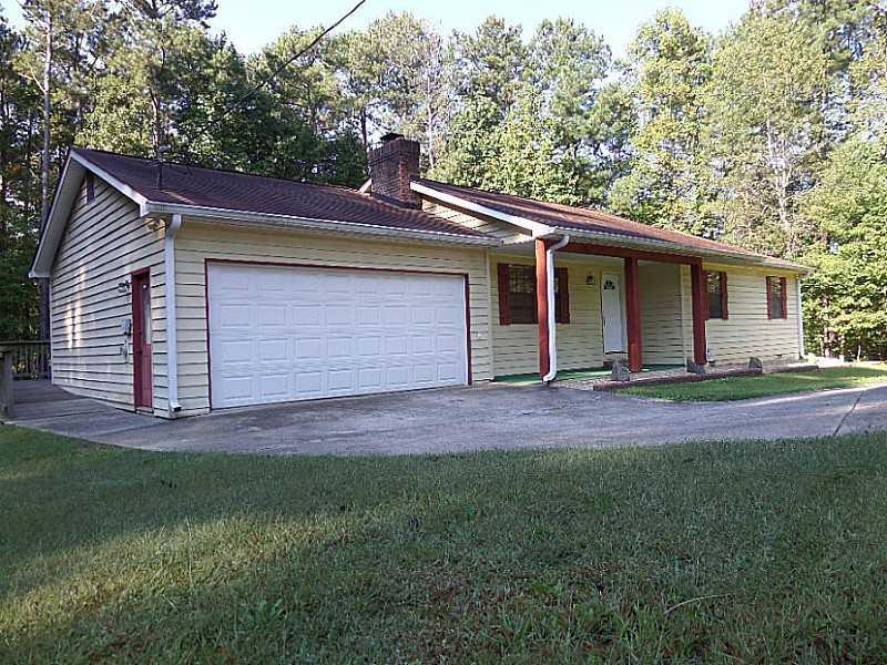 810 Bankshire Dr., Suwanee, GA 30024