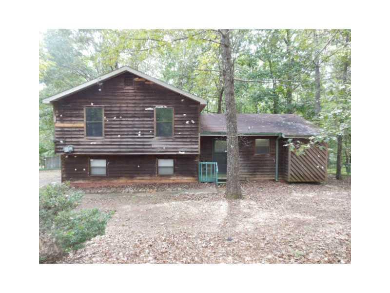 5895 Sumter Dr., Douglasville, GA 30135