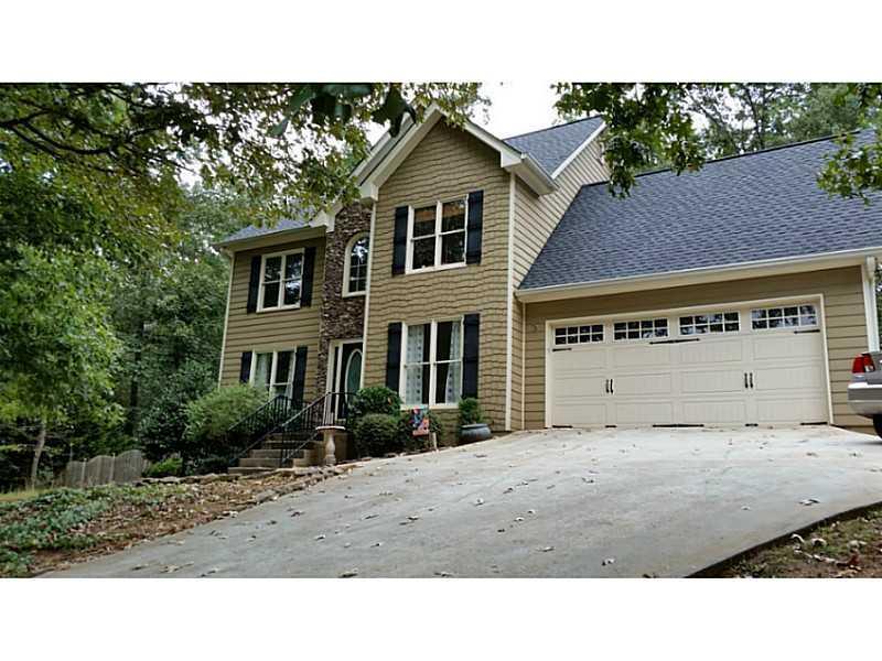 6606 Firelight Ln., Flowery Branch, GA 30542