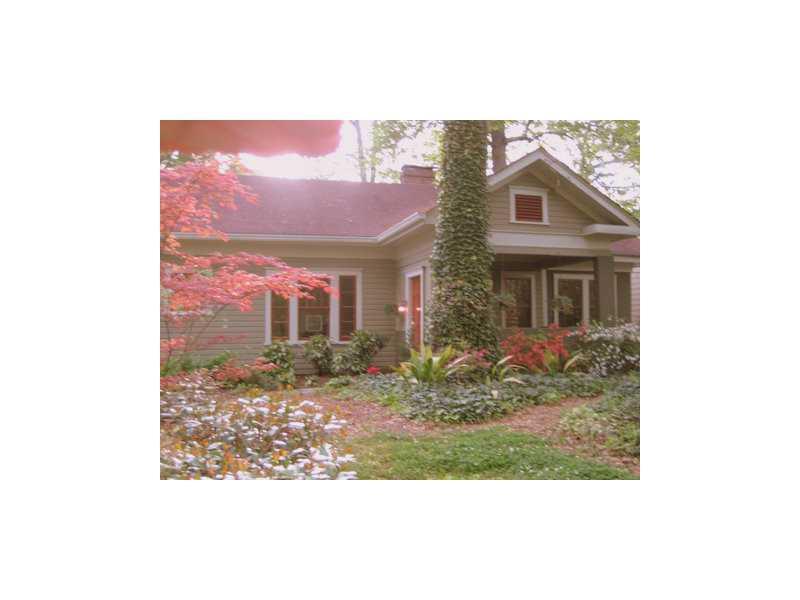 489 Emory Cir., Atlanta, GA 30307