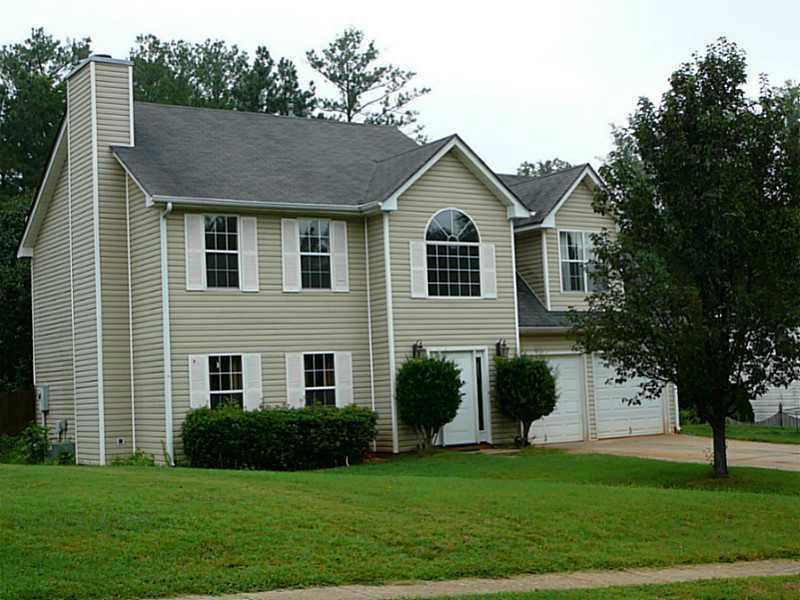6635 Manor Creek Dr., Douglasville, GA 30135