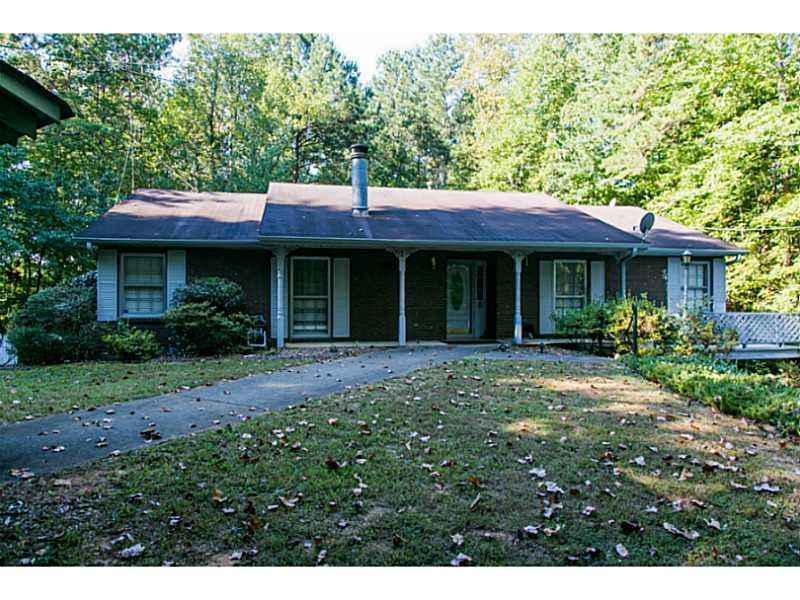 789 Willow Springs Rd., Dallas, GA 30132