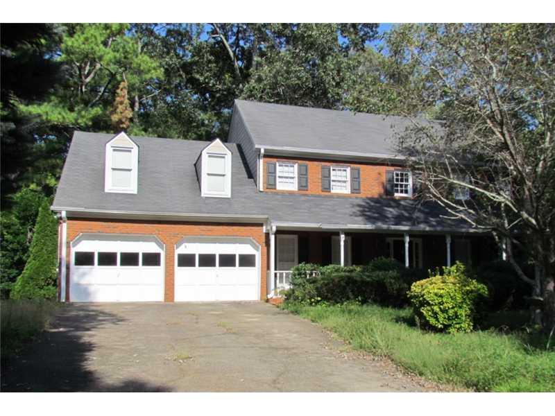4948 Willow Creek Dr., Woodstock, GA 30188