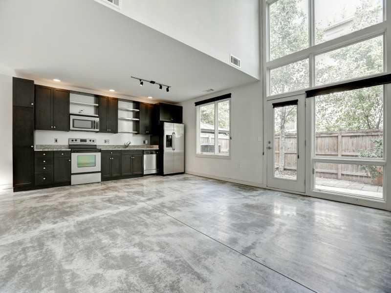 1393 Stirling Cir., Atlanta, GA 30318