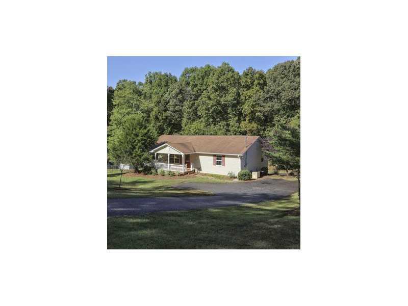 861 Coppermine Rd., Murrayville, GA 30564