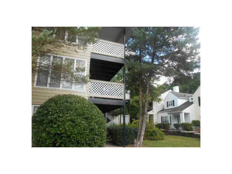 306 Vineyard Pond Dr., Norcross, GA 30071