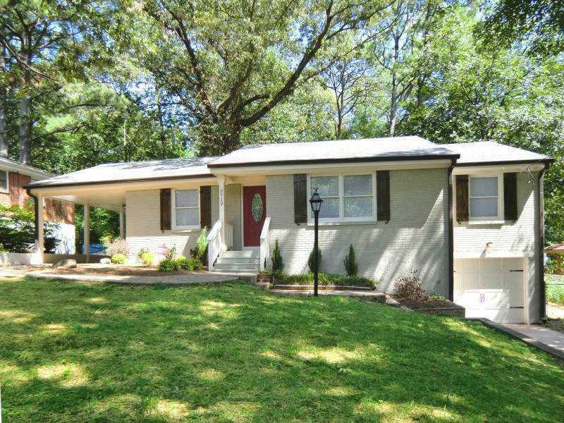 2712 Rollingwood Ln., Atlanta, GA 30316
