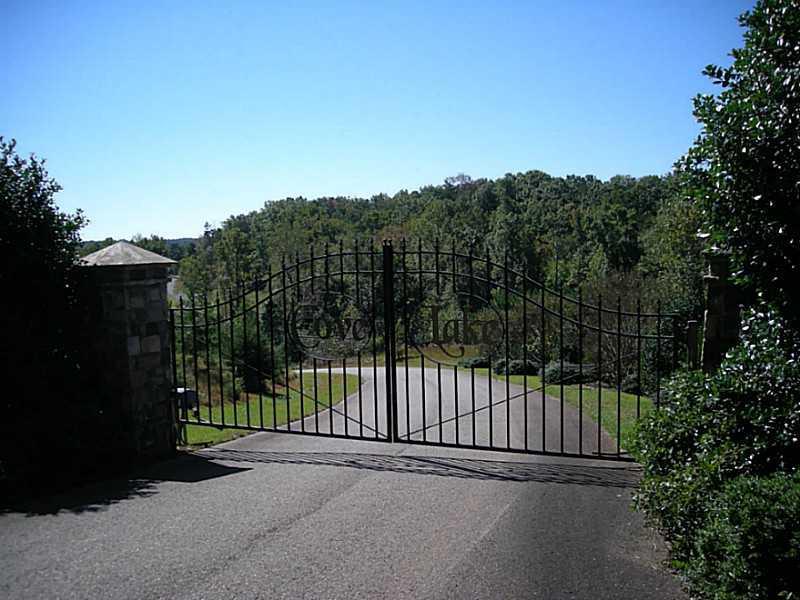 60 Cove Lake Dr., Marble Hill, GA 30148