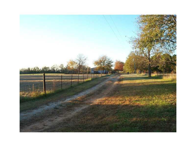 961 Snip Dillard Rd., Monroe, GA 30656