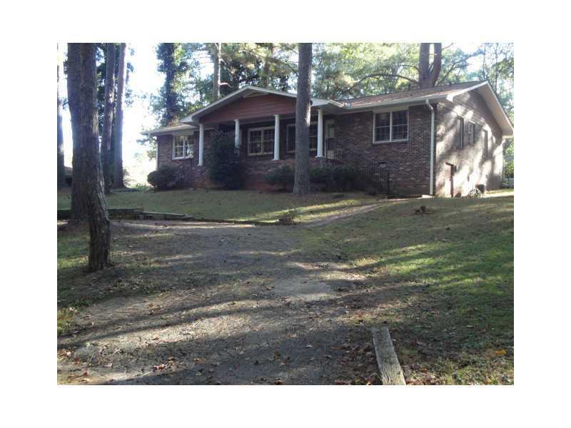 4262 S Lakeshore Dr., Acworth, GA 30101