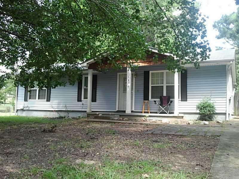 1272 Labelle St., Jonesboro, GA 30238