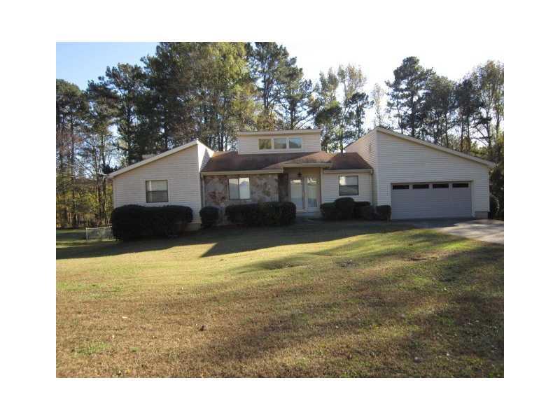 2493 Mohawk Tr., Acworth, GA 30102