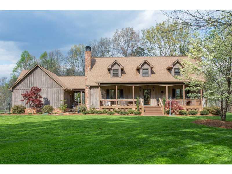 414 Willow Springs Rd., Dallas, GA 30132