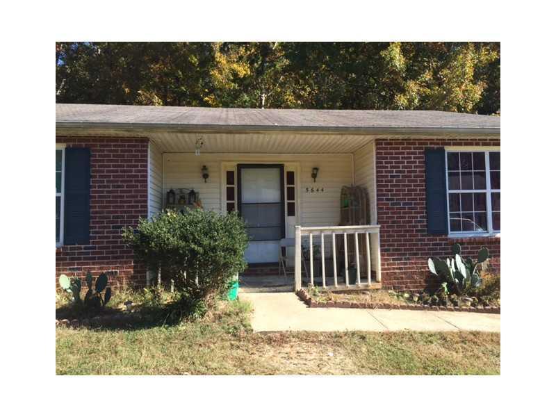 5644 Pine Gate Dr., Atlanta, GA 30349