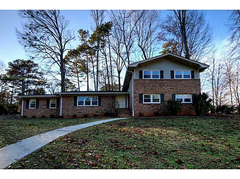 2734 Henderson Ct., Tucker, GA 30084