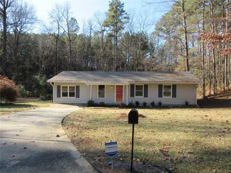 2555 Lewfield Cir., Atlanta, GA 30316